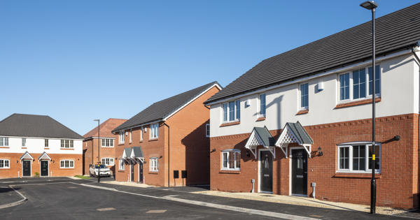 Row of houses at Kings Road in the sunshine